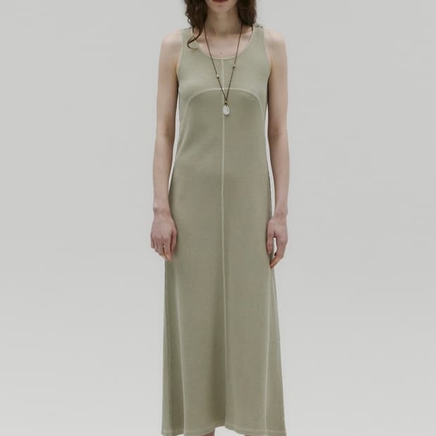 솔티페블 원피스 베이지