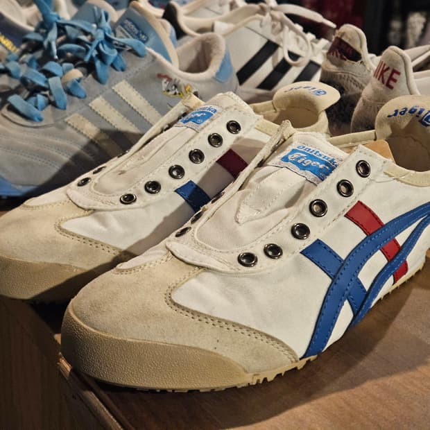 Onitsuka Tiger 클래식 스니커즈