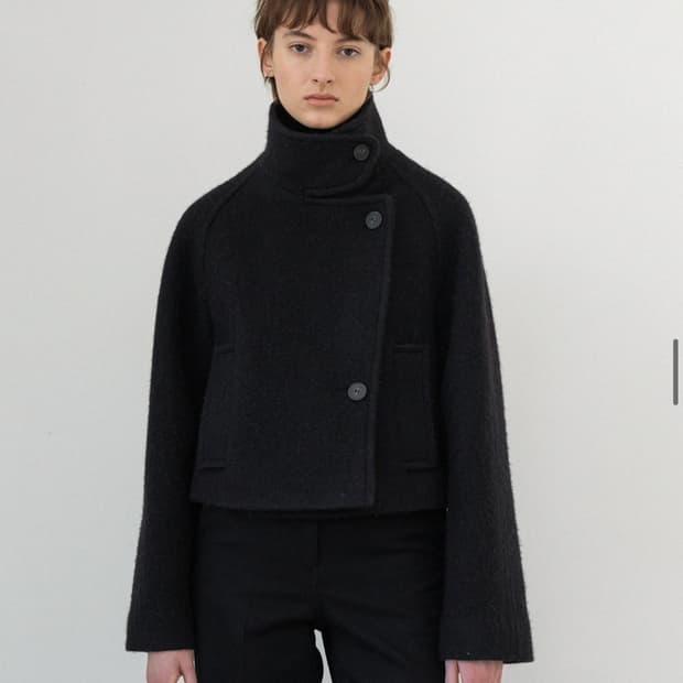 Le 알파카 하이넥 숏코트 