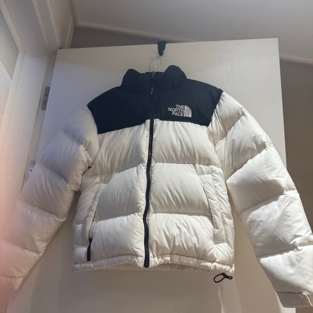 노스페이스 1996 에코 눕시 패팅 화이트