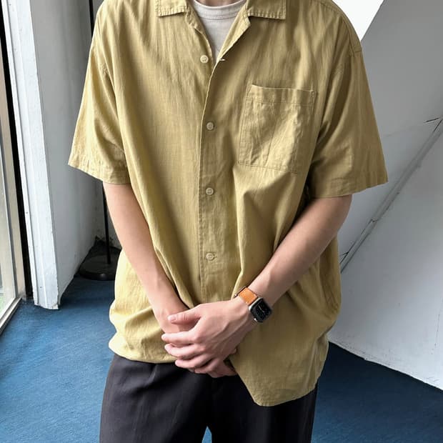 Light cotton rayon open collar H/S shirt