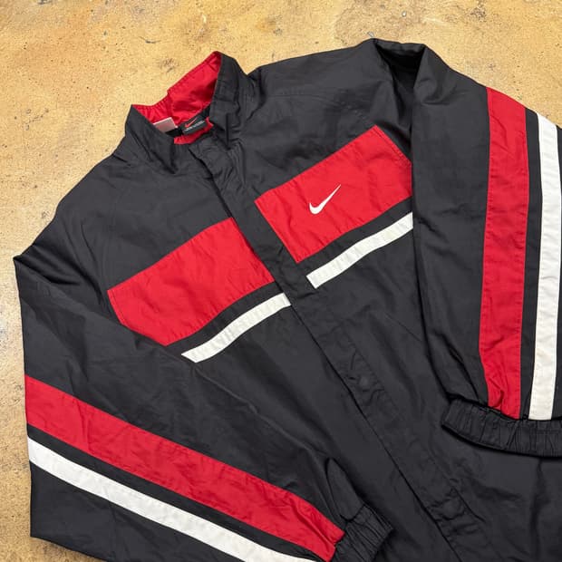 [정품/L] 나이키 블랙 레드 바람막이 자켓 b8