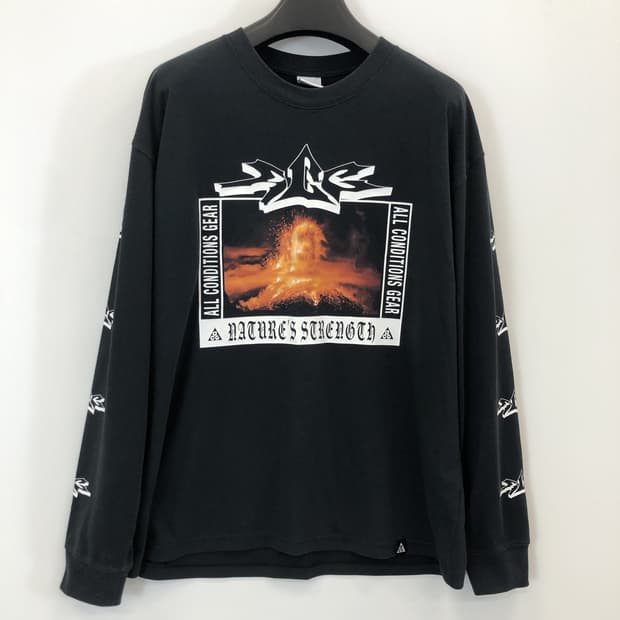 나이키 ACG 볼케이노 슬리브 XXL