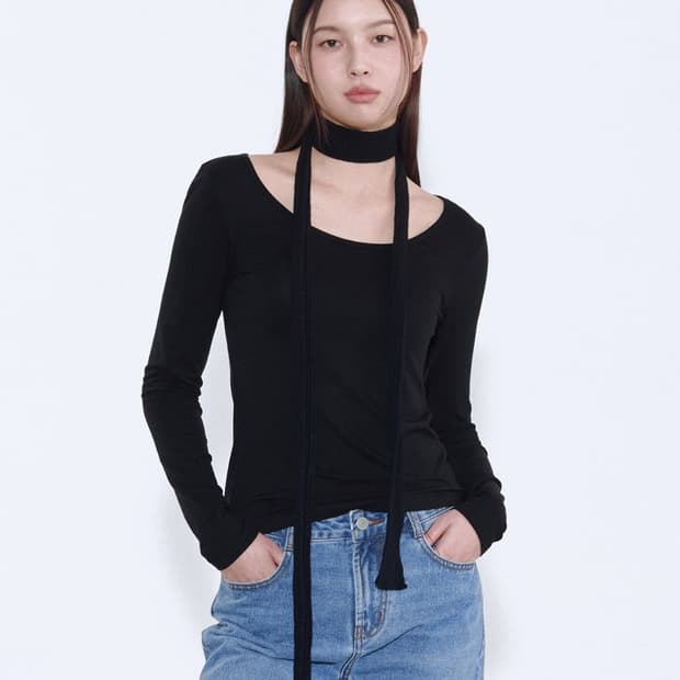 무신사 스탠다드 우먼 버티컬 크로셰 내로우 스카프 블랙