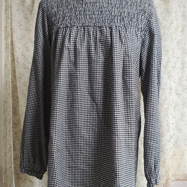 [일본빈티지] 깅엄체크 스모크 블라우스 긴팔