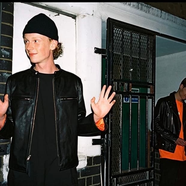 비바스튜디오 X 예거마이스터 카페레이서 레더자켓