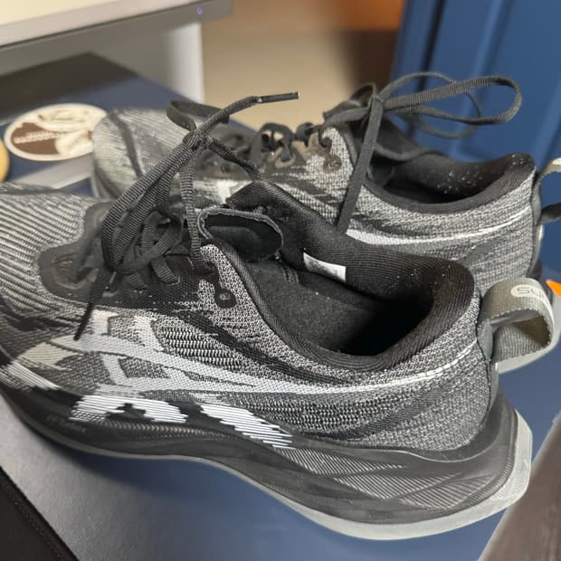 아식스 슈퍼블라스트2 러닝화 260mm