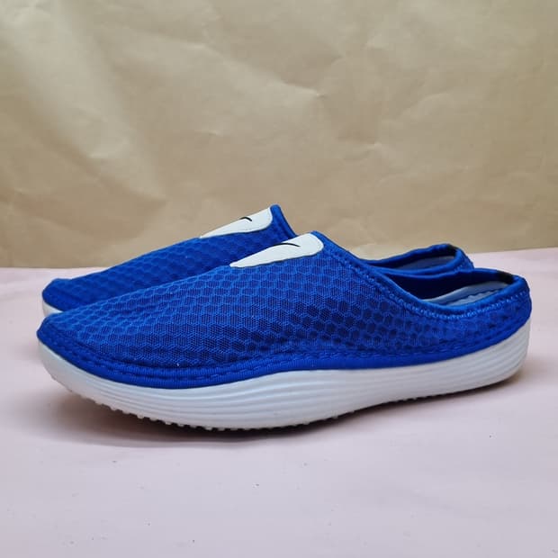 나이키 아쿠아 삭스 260