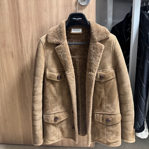 생로랑 20fw 시어링 자켓 48사이즈