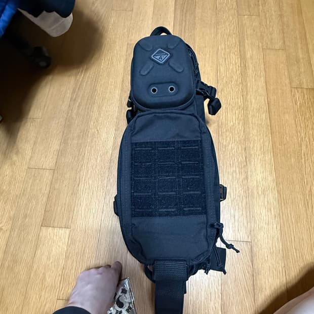 해저드4 플랜비 슬링백 블랙