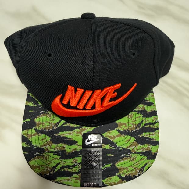 나이키 아트모스 2013 타이거카모 스냅백
