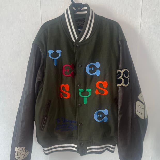 예스아이씨 Mobile Varsity Jacket Olive 