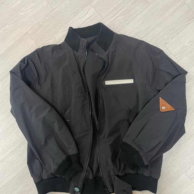 언더커버 less but better 봄버자켓