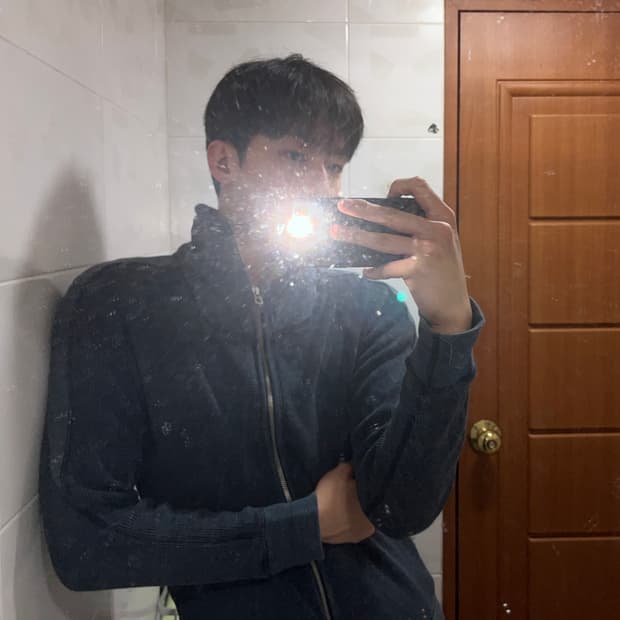 Diesel 머슬핏 와플 하이넥 니트 집업