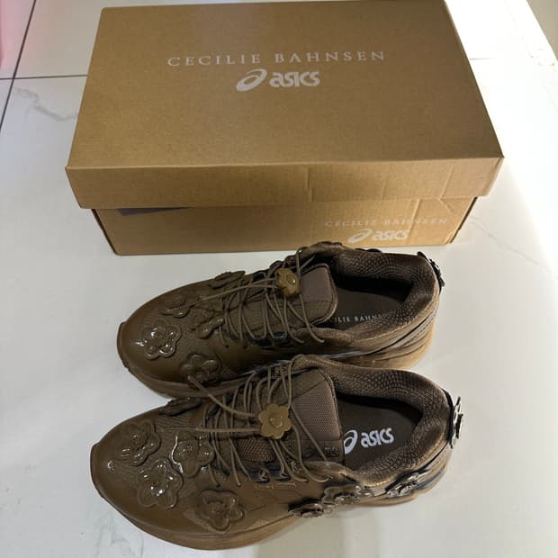 아식스 세실리에반센 젤 터레인 36