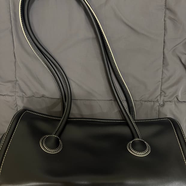 마지셔우드 블랙 숄더백