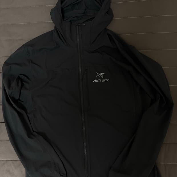 아크테릭스 스쿼미시 후드 L