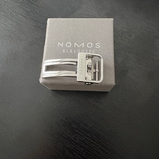 정품 노모스 디버클 18mm