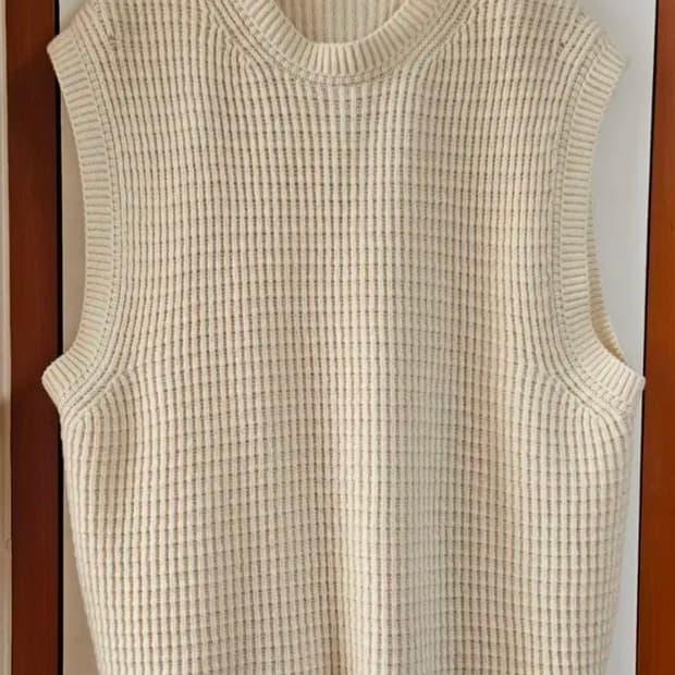 [M] 더 캐시미어 베스트 팝니다.