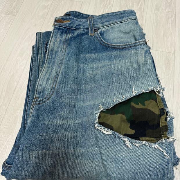 발렌시아가 카모 슬래쉬 데님