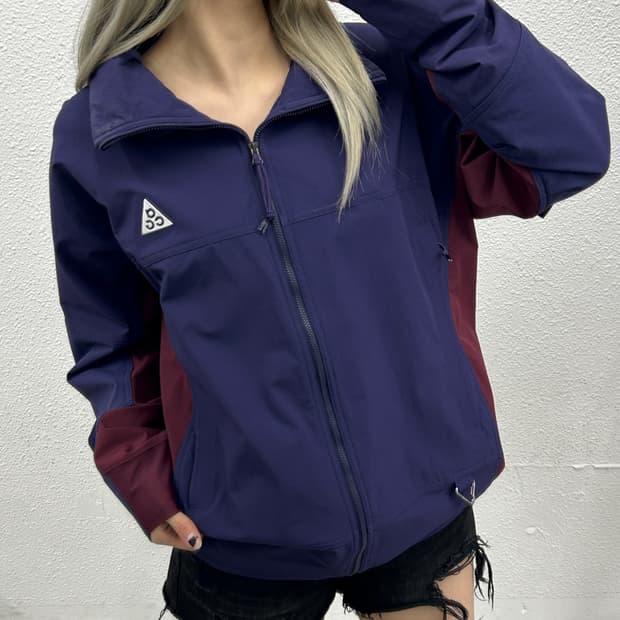 나이키 ACG 와인배색 딥퍼플 후드 바람막이 L