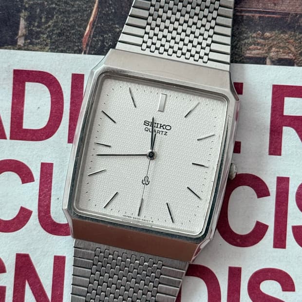 Seiko 세이코 쿼츠 스퀘어 클래식 1983