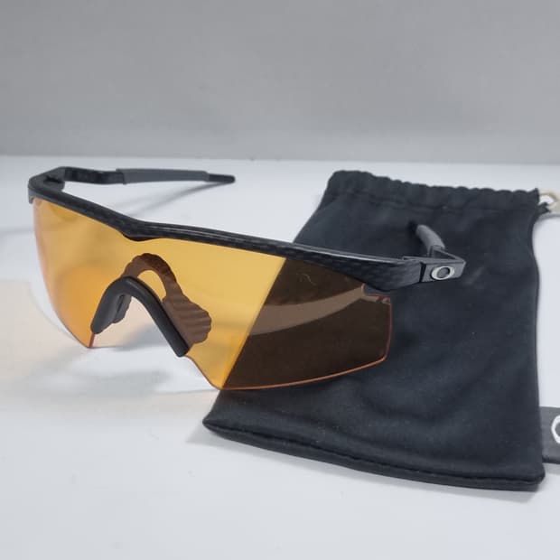 오클리 초기형 엠프레임 (1991)카본