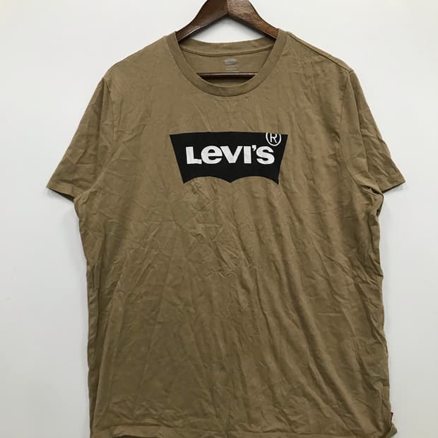 리바이스 프린팅 반팔