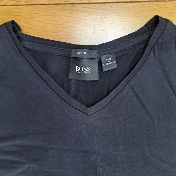 HUGO BOSS 남성 V넥 티셔츠 (Slim Fit) / 사이즈: L