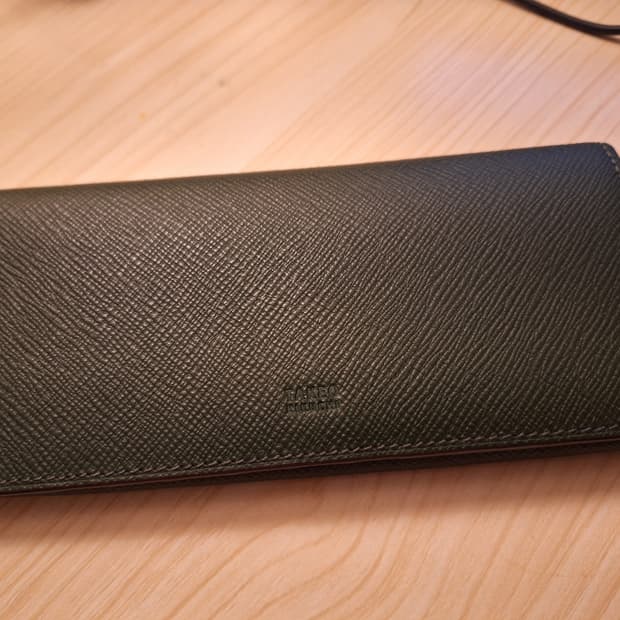 타케오 키쿠치 그린컬러 가죽 장지갑 판매합니다