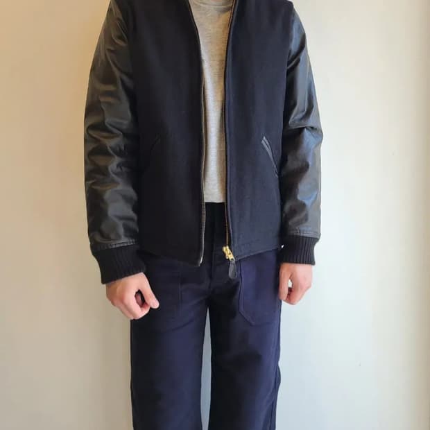 SBMS 카우 레더 금장 지퍼 울 바시티 재킷