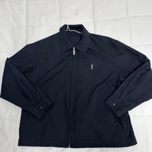 입생로랑 자켓 팝니다.