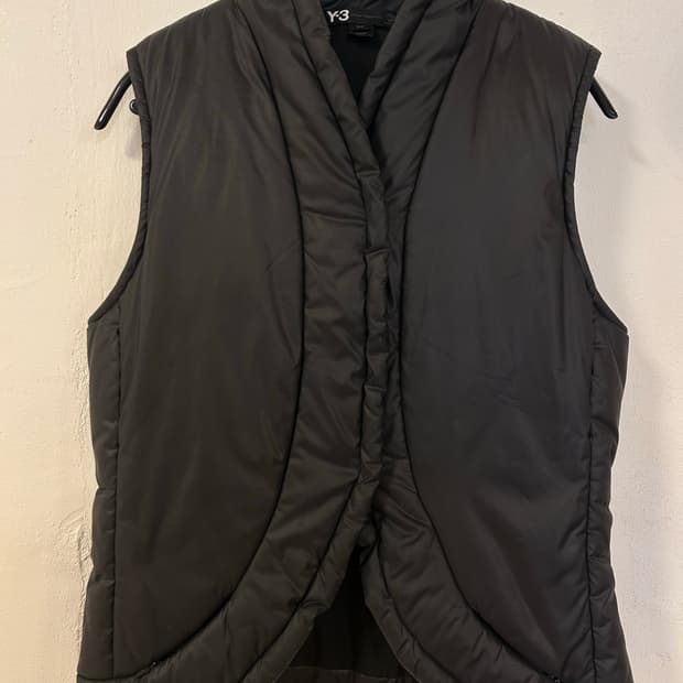 Y-3 블랙 패딩 조끼 S