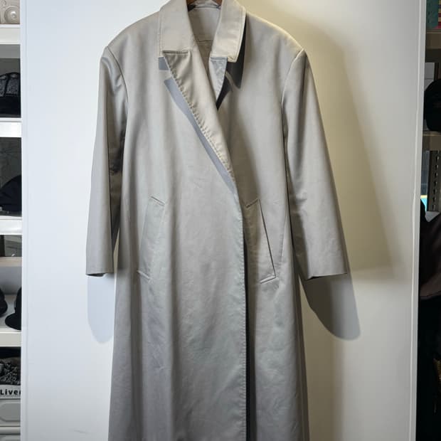 발렌시아가 오버사이즈 트렌치코트