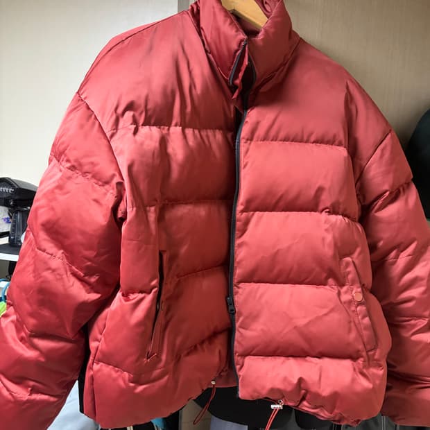 디프리크 패딩 버건디 3사이즈(xl사이즈감)