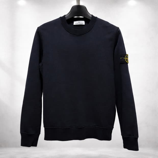 스톤아일랜드 맨투맨 블랙L 새상품급 급처합니다