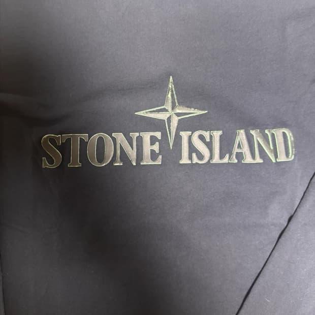 명품의류) 스톤아일랜드 롱슬리브 L