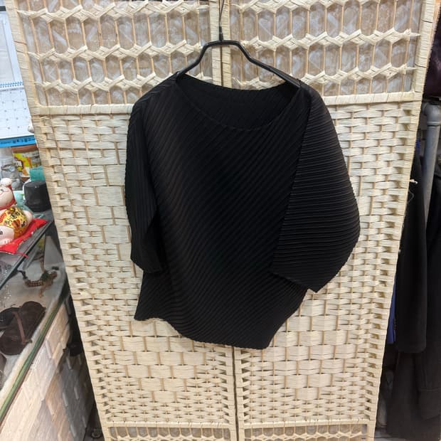 2/66 정품 이세이미야케 플리츠 팝니다