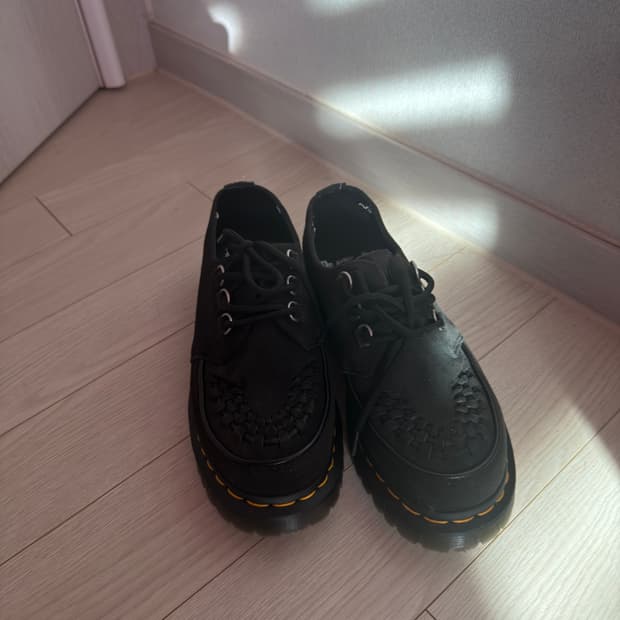 닥터마틴 스웨이드 램지