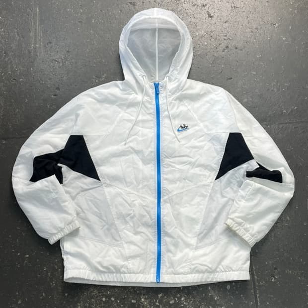 100 나이키 헤리티지 바람막이
