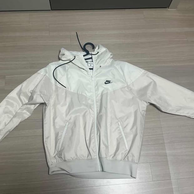 나이키 NSW 윈드러너 화이트