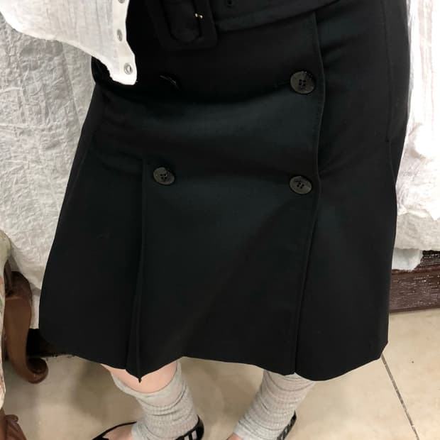 Belted buttons midi skirt
