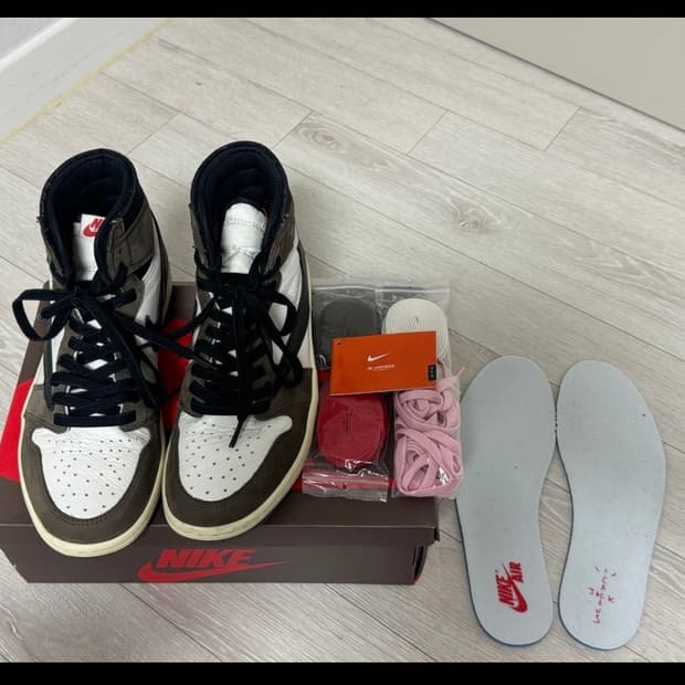 조던1하이 트래비스스캇