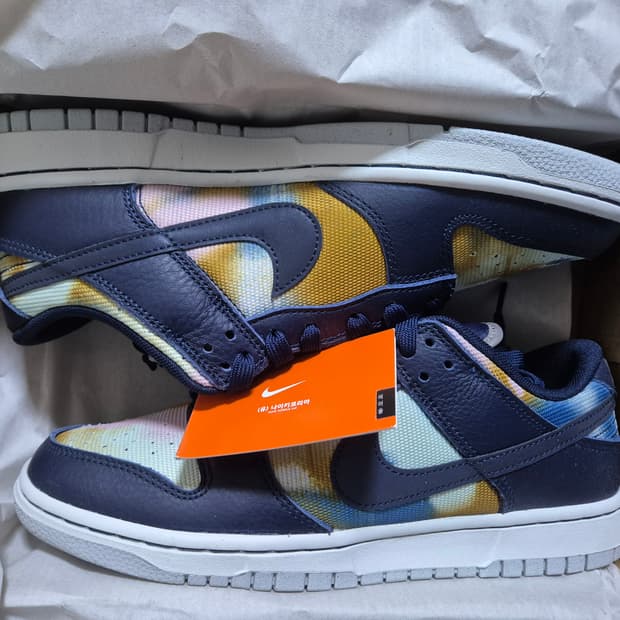 (새상품) 나이키 덩크로우 레트로 프리미엄 옵시디언 그래피티