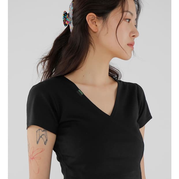 큐리티 크롭티셔츠 C WRAP CROP T SHIRT
