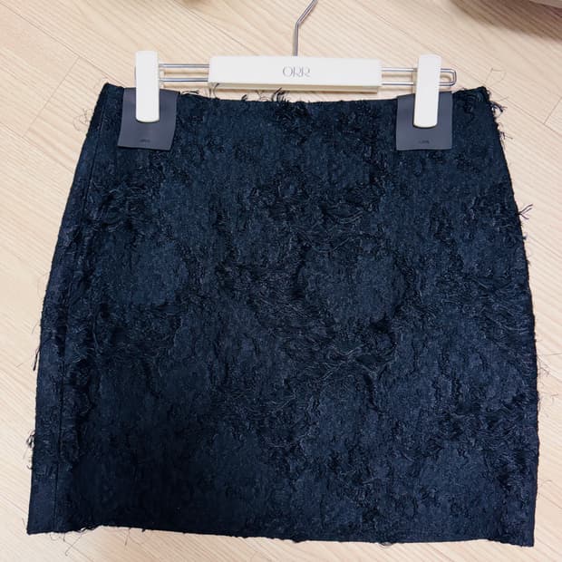 오르 쟈카드 스커트