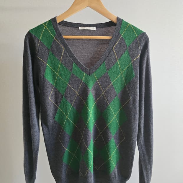 로리즈팜 LOWRYS FARM 아가일 브이넥 니트