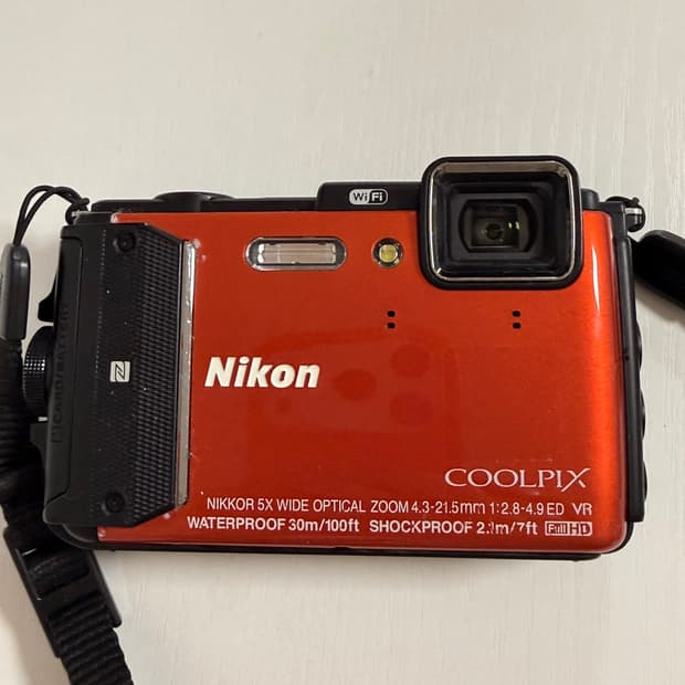 니콘 AW130S 방수 카메라