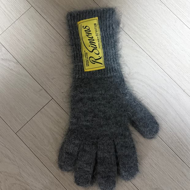 라프시몬스 21fw 장갑