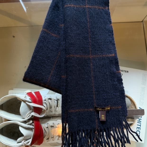 앤드류 레슬리 램스울 머플러